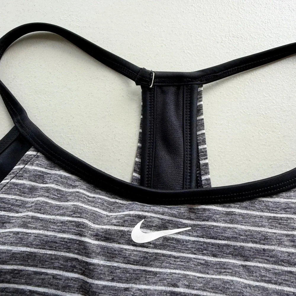Nike Women L Grey Black Heather Stripe Layered Sport T-Back Tankini Top NESS8216